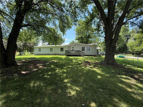 30151 W 327th St, Paola, KS, 66071-4755 | Card Image
