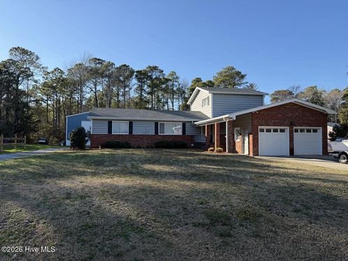 109 Pinewood Dr, Newport, NC, 28570-9317 | Card Image