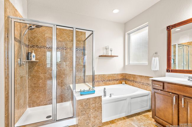 917 Miraflores, House other with 3 bedrooms, 4 bathrooms and null parking in Cibolo TX | Image 26