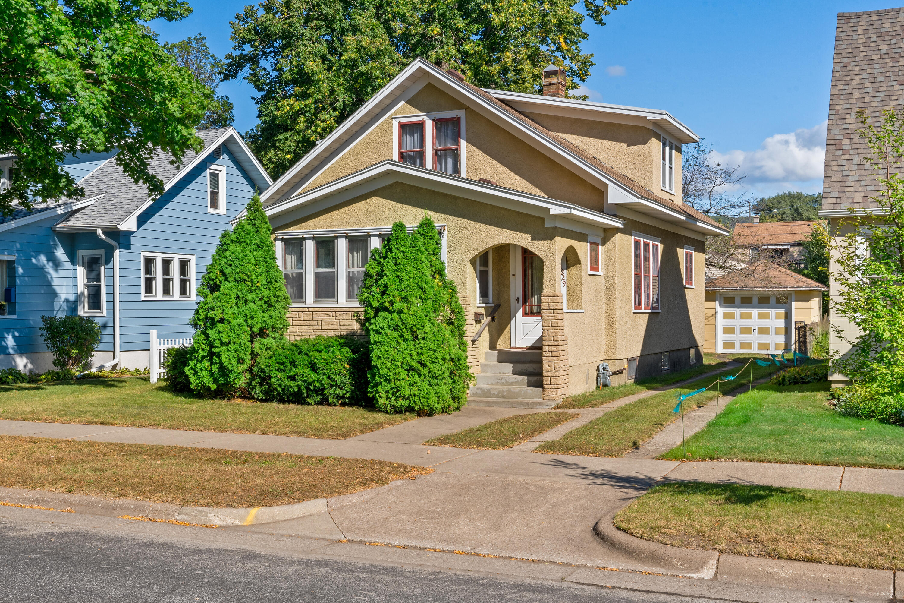 20th St, LA Crosse, WI 54601