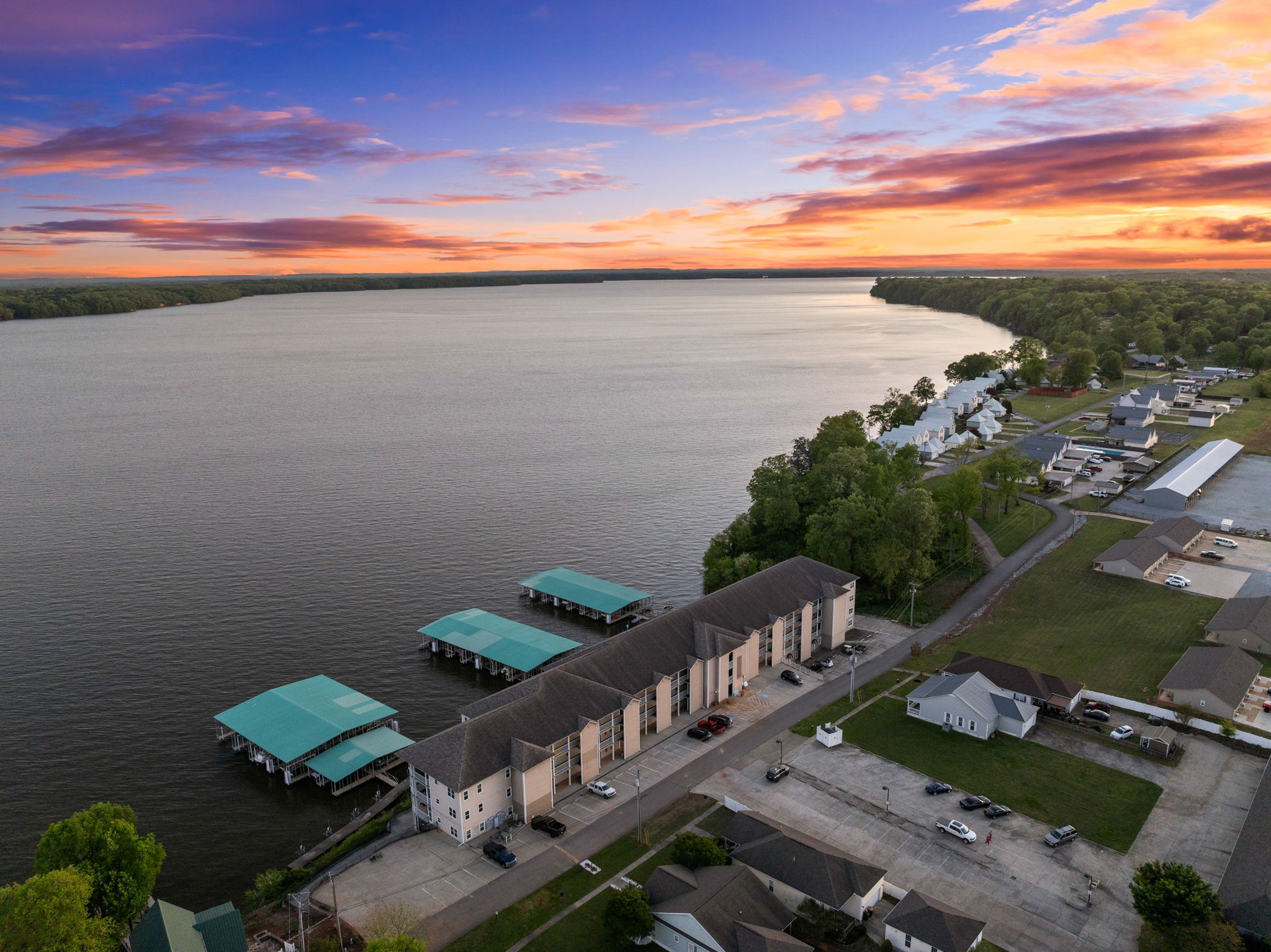 1B 5590 Bay Village Dr, For Sale in Athens Zoocasa