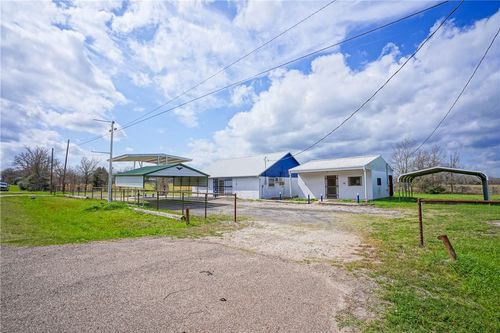 11833 Highway 90 N, Bedias, TX, 77831-9320 | Card Image