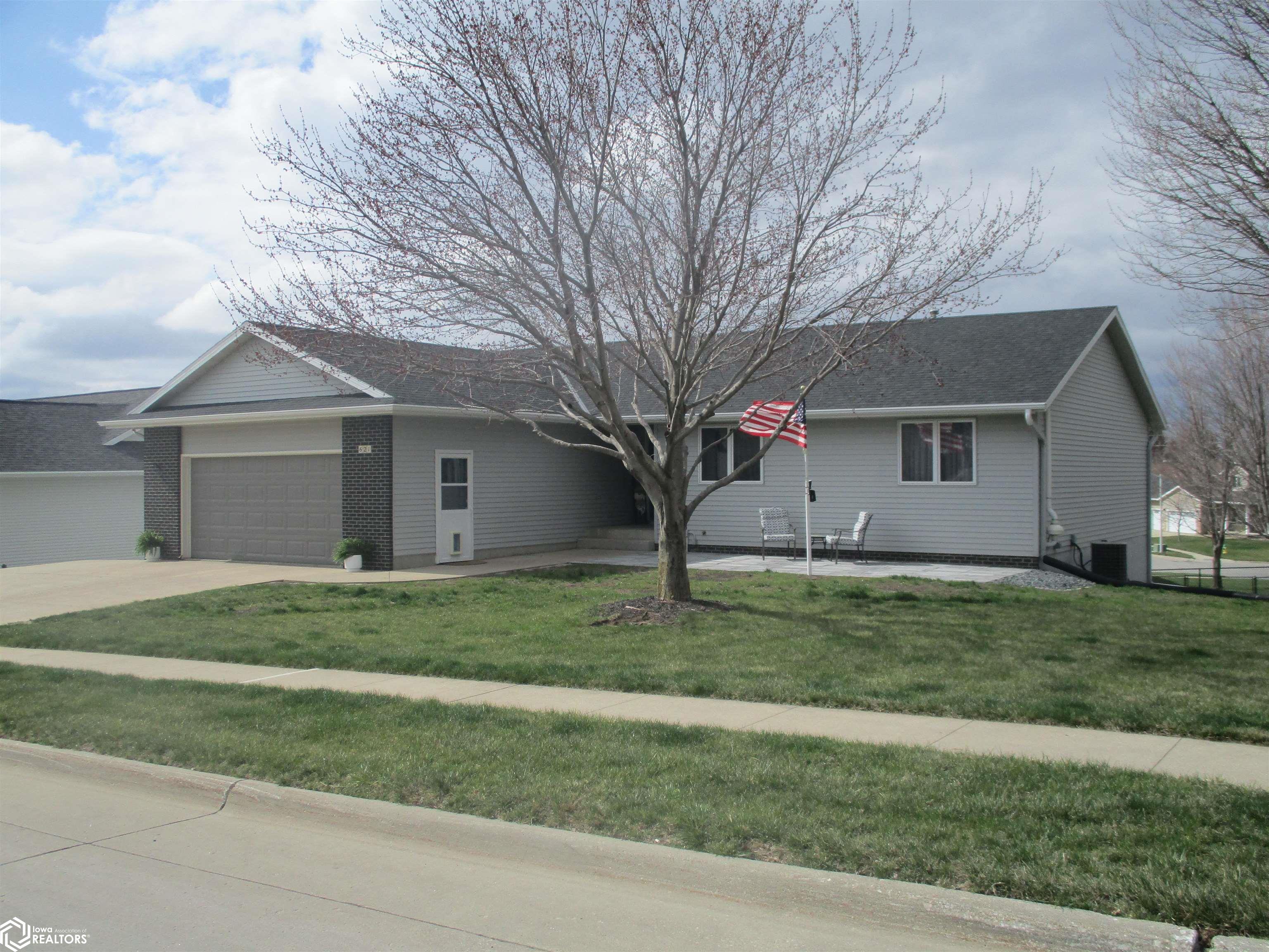 Southgate Rd, Carroll, IA 51401