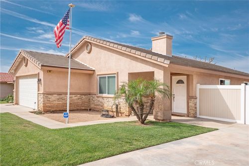 987 N California, Beaumont, CA, 92223 | Card Image