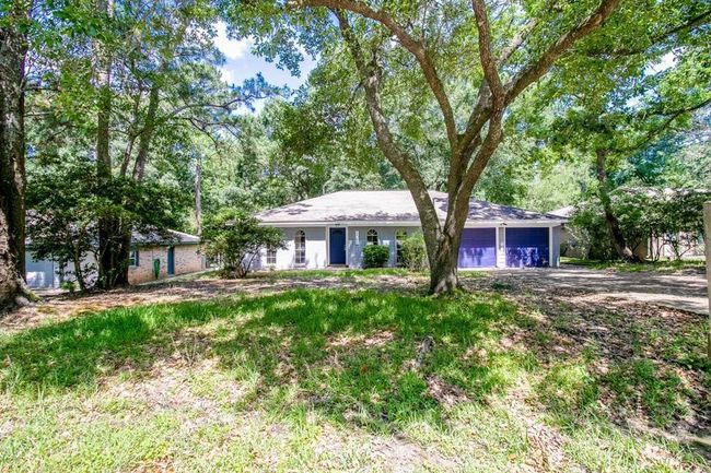 24615 Wilderness Rd, House other with 3 bedrooms, 2 bathrooms and 2 parking in Spring TX | Image 8