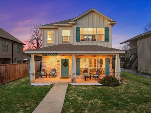 2225 S 2nd St, Waco, TX, 76706-6403 | Card Image