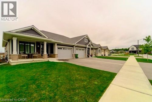 {{alt}} | Card Image