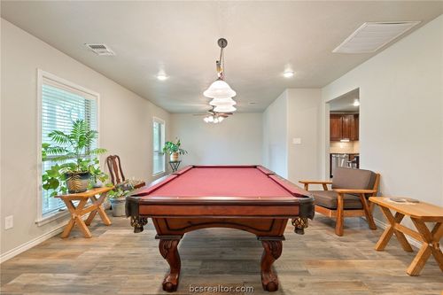 1208 Broadmoor Dr, Bryan, TX, 77802-3205 | Card Image