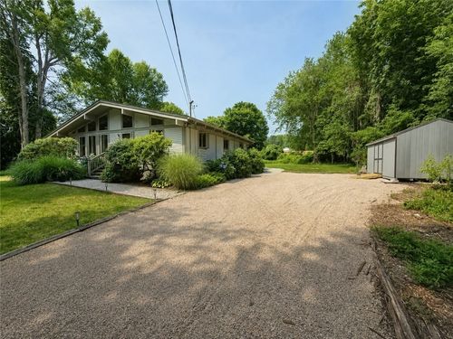 35 Sunset Ave, Saunderstown, RI, 02874-3238 | Card Image
