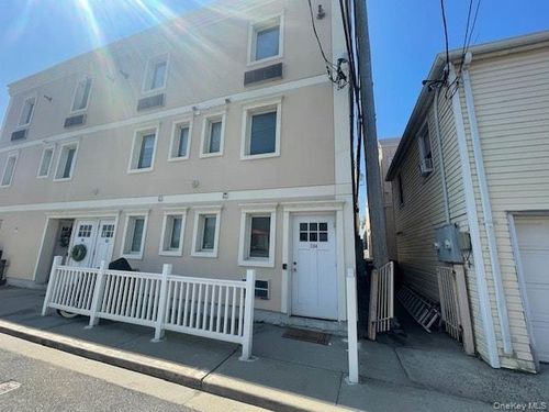 203-19 Kentucky Street, Long Beach, NY, 11561 | Card Image