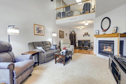 1644 Meadow Place, Shakopee, MN, 55379 | Card Image