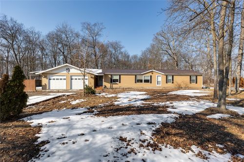 9235 N 575th St, Altamont, IL, 62411-6607 | Card Image