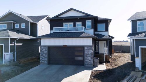 13205 105 St, Grande Prairie, AB, T8X0W5 | Card Image