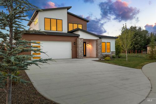 6536 W Flathead Lake St, Eagle, ID, 83616-2317 | Card Image