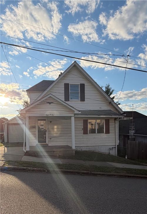 804 Hancock Ave, Vandergrift, PA, 15690-1553 | Card Image