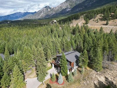 4955 Saddlewood Lane, House other with 3 bedrooms, 3 bathrooms and null parking in Radium Hot Springs BC | Image 3