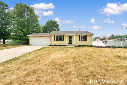 5711 Discovery Drive Se, Kentwood, MI, 49508 | Card Image