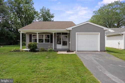 39 Chelsea Pl, Southampton, NJ, 08088-1141 | Card Image