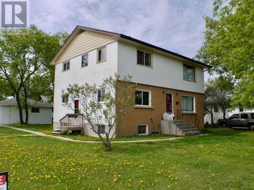 248 Second St, Dryden, ON, P8N2V4 | Card Image