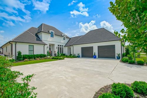 107 Deer Field Dr, Belle Chasse, LA, 70037-1454 | Card Image
