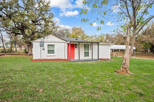 705 Moseley St, Lake Dallas, TX, 75065-3431 | Card Image