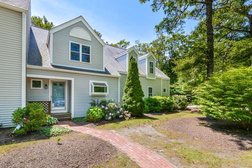 34 Southpoint Dr, Sandwich, MA, 02563-2660 | Card Image