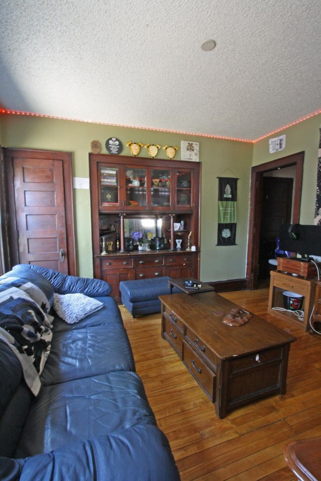 16 615 lounge 2.jpg | Image 13