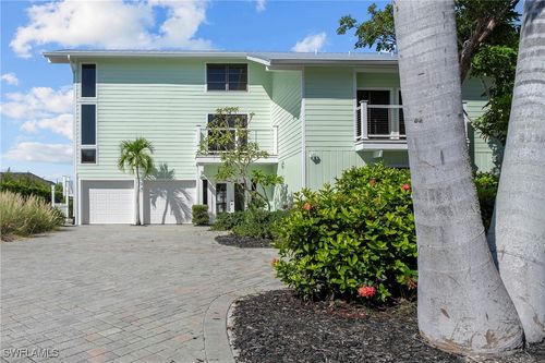 18292 Deep Passage Ln, Fort Myers Beach, FL, 33931-2311 | Card Image