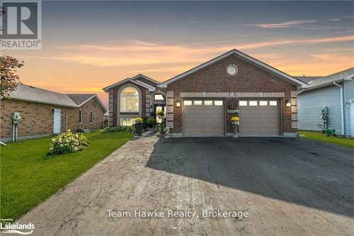 58 Byrnes Cres, Penetanguishene, ON, L9M1V9 | Card Image