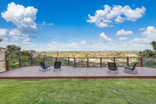 358-381-14-00-5777 Desert View Dr, La Jolla, CA, 92037 | Card Image