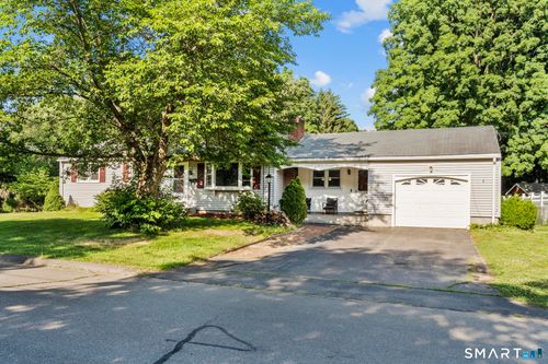 27 Allen St, Enfield, CT, 06082-4715 | Card Image