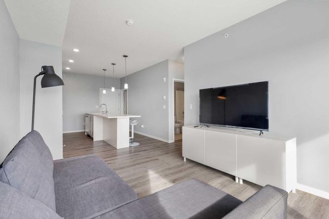 416 - 4250 Seton Drive Se, Condo with 1 bedrooms, 1 bathrooms and 1 parking in Calgary AB | Image 5
