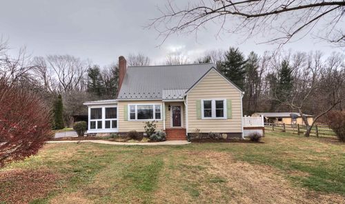 7011 S East Side Hwy, ELKTON, VA, 22827-3440 | Card Image