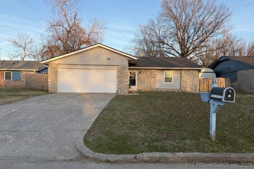 3229 S 214th East Ave, Broken Arrow, OK, 74014-1164 | Card Image