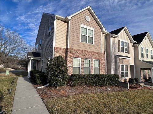 482 Sandybrooke Dr, High Point, NC, 27265-2923 | Card Image