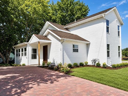 28 N Third Street, DARIEN, WI, 53114 | Card Image