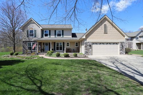 2926 Waldon Park Dr, Orion, MI, 48359-1336 | Card Image