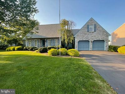 409 Rhoda Drive, House other with 4 bedrooms, 2 bathrooms and null parking in LANCASTER PA | Image 1