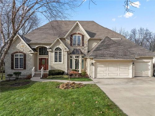 10526 Riggs Drive, Overland Park, KS, 66212 | Card Image