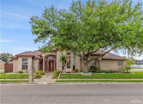 4901 Walnut St, McAllen, TX, 78501-5452 | Card Image
