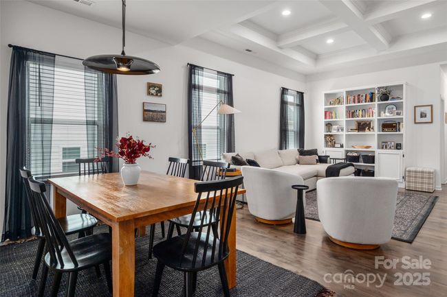 Dining | Image 4