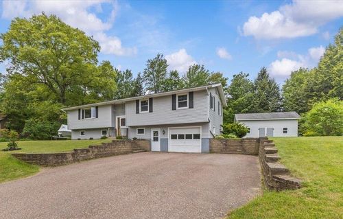 125 Canyon Estate Dr, Colchester, VT, 05446-6271 | Card Image