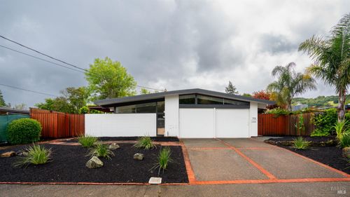 755 Penny Royal Ln, San Rafael, CA, 94903-2327 | Card Image