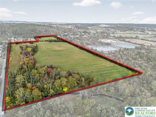 160 Spring Garden Dr, BECHTELSVILLE, PA, 19505-9256 | Card Image