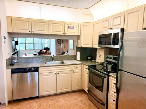 103-2908 Carambola Cir S, Coconut Creek, FL, 33066-2585 | Card Image