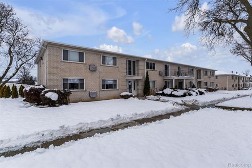 a214-4113 Telegraph Rd, Bloomfield Hills, MI, 48302-2075 | Card Image