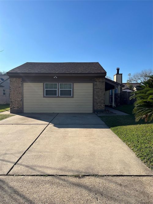 4502 Haiti Ln, Pasadena, TX, 77505-4116 | Card Image