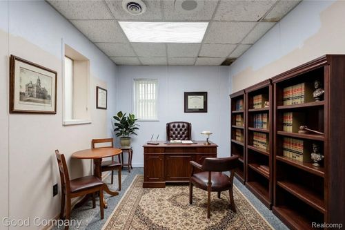 26095 W 6 Mile Rd, Redford, MI, 48240-2216 | Card Image