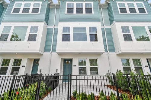 491 31st Way N, St Petersburg, FL, 33713-7675 | Card Image