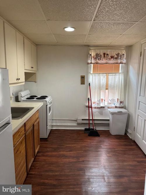 apt-3-727 Linden Ave, YORK, PA, 17404-3581 | Card Image